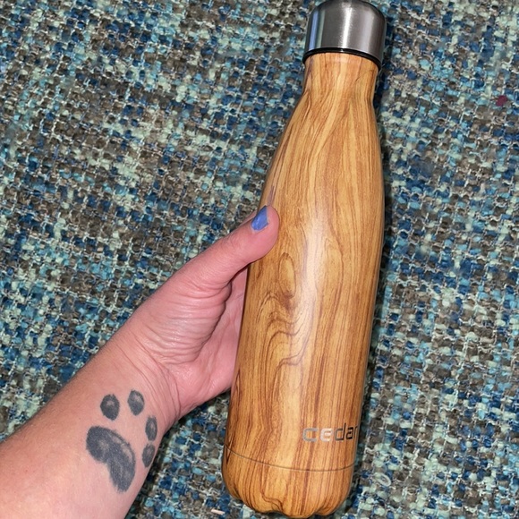 Cedar 17 oz Stainless Steel Water Bottle NWT - Picture 2 of 8